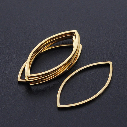 Paquete de 10 unidades de accesorios de acero de titanio con forma de gota de agua y forma de corazón de melocotón y luna 