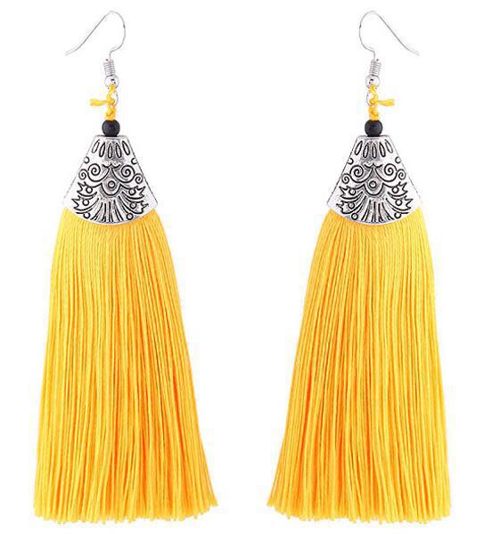 Pendientes con flecos y forma de boca de pez explosiva 