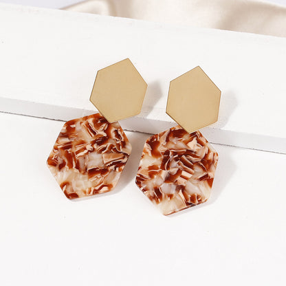 Pendientes sencillos de metal con rombos hexagonales 