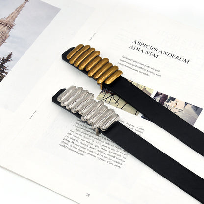 Snap belt fashion trend