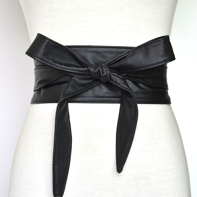 Bow strap waist seal