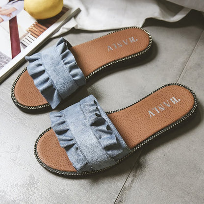 Spring and summer lace slippers