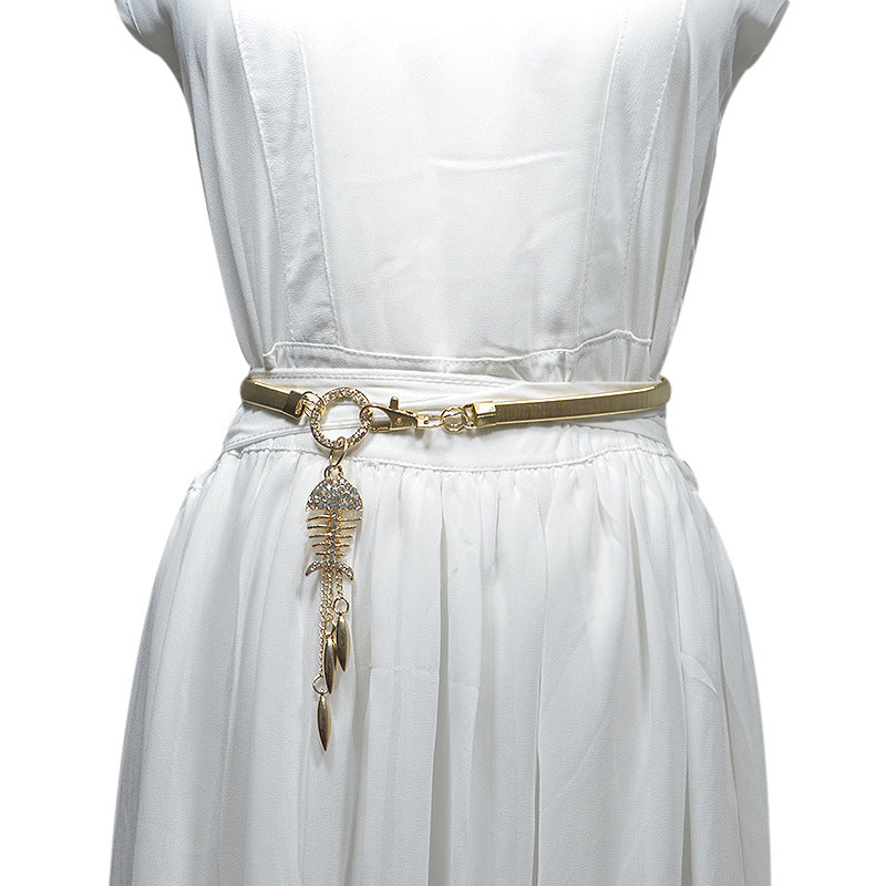 Rhinestone inlaid waist chain fish bone pendant