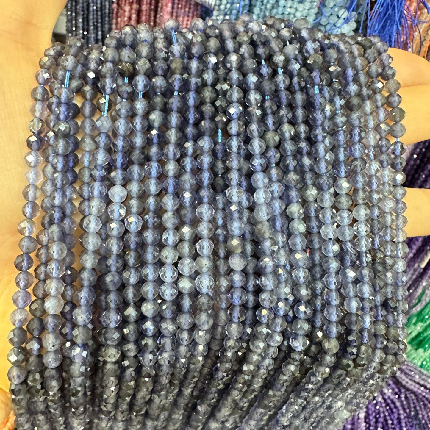 2-4MM quality lapis lazuli natural stone