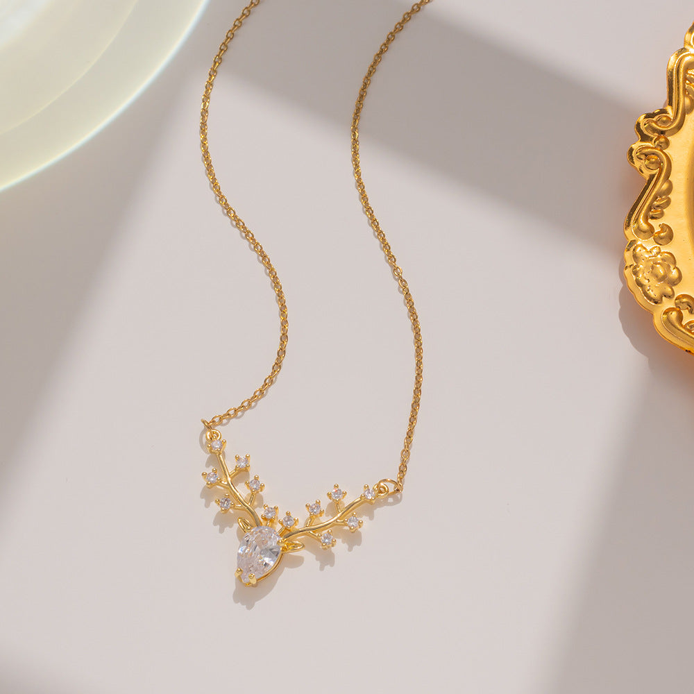 Colar de veado, presente feminino ideal para o Dia Internacional da Mulher 