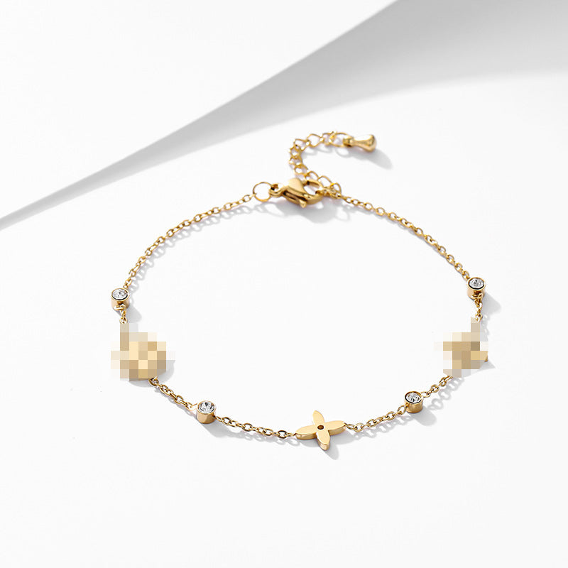 Four-leaf clover drill titanium steel bracelet