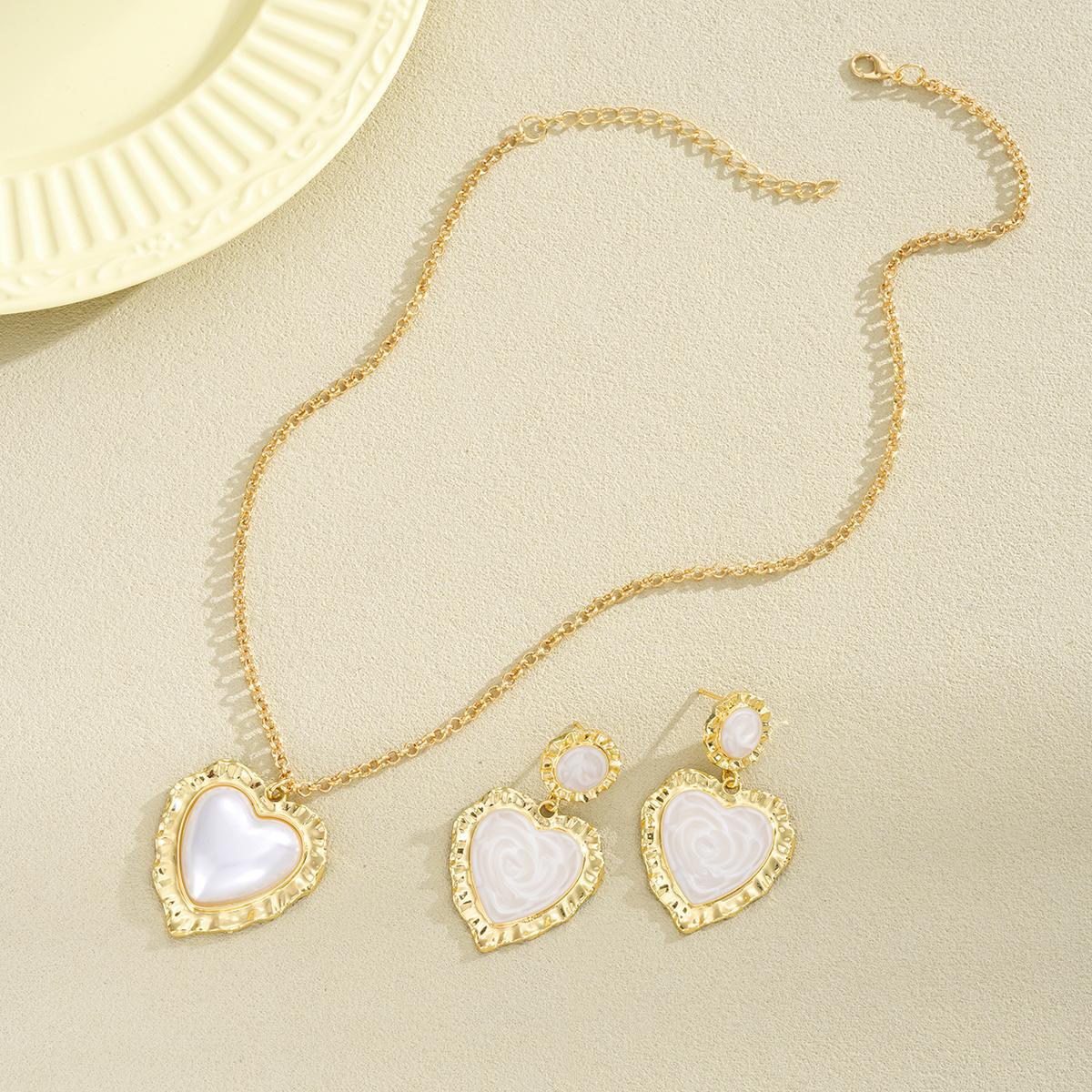 Pearl Shell Pleated Flower Earrings