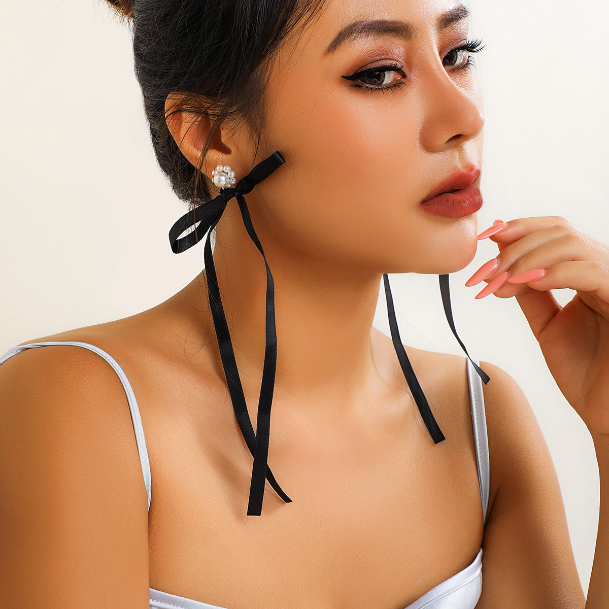 Bow ribbon crystal flower stud earrings