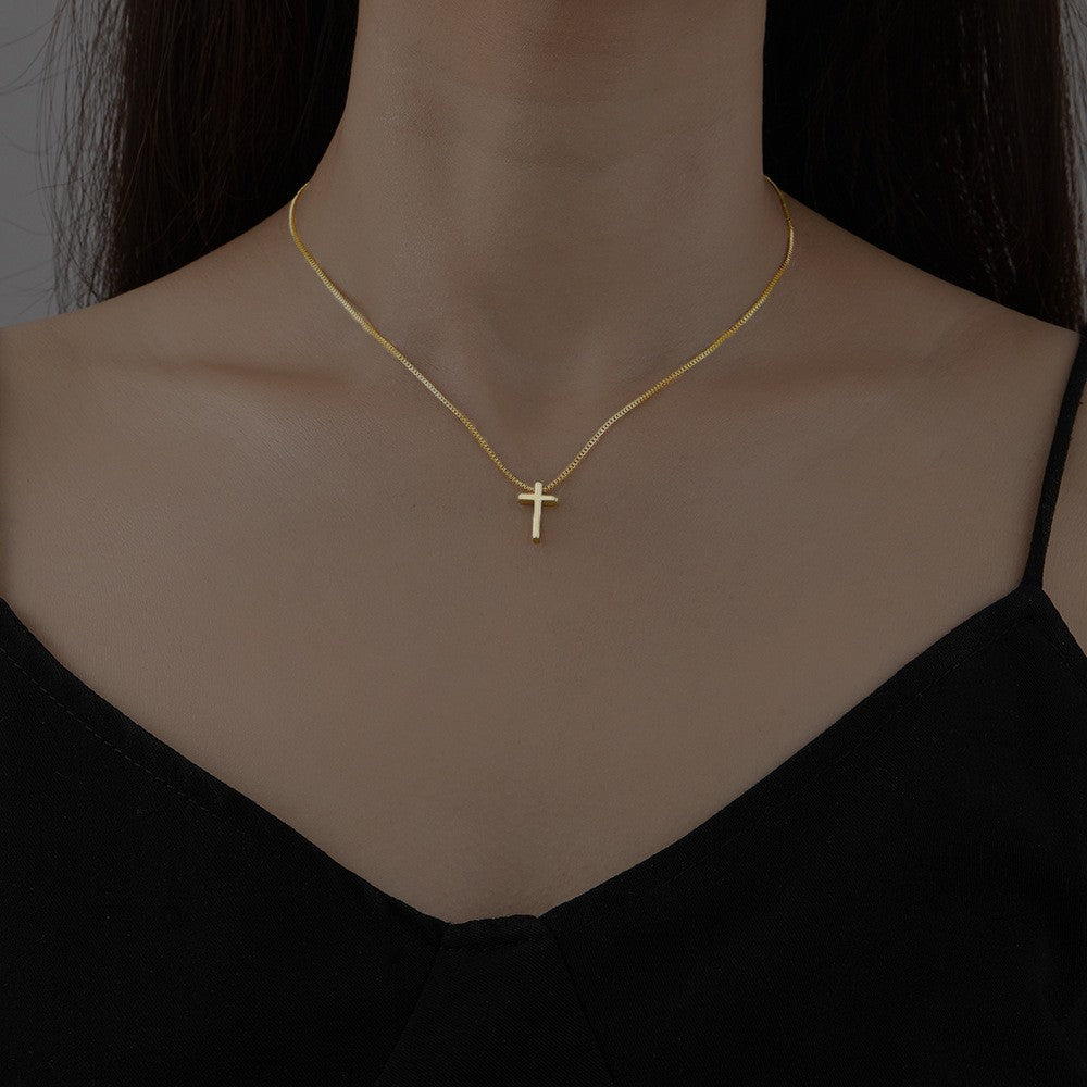 Pearl Dark Cross Pendant Necklace