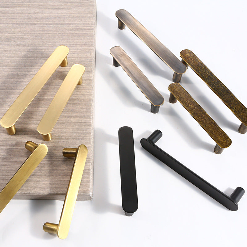 Anti-collision curved cabinet door handle