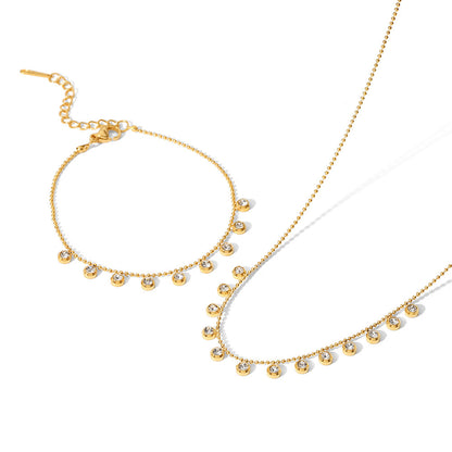 Collar de acero inoxidable con circonitas blancas 