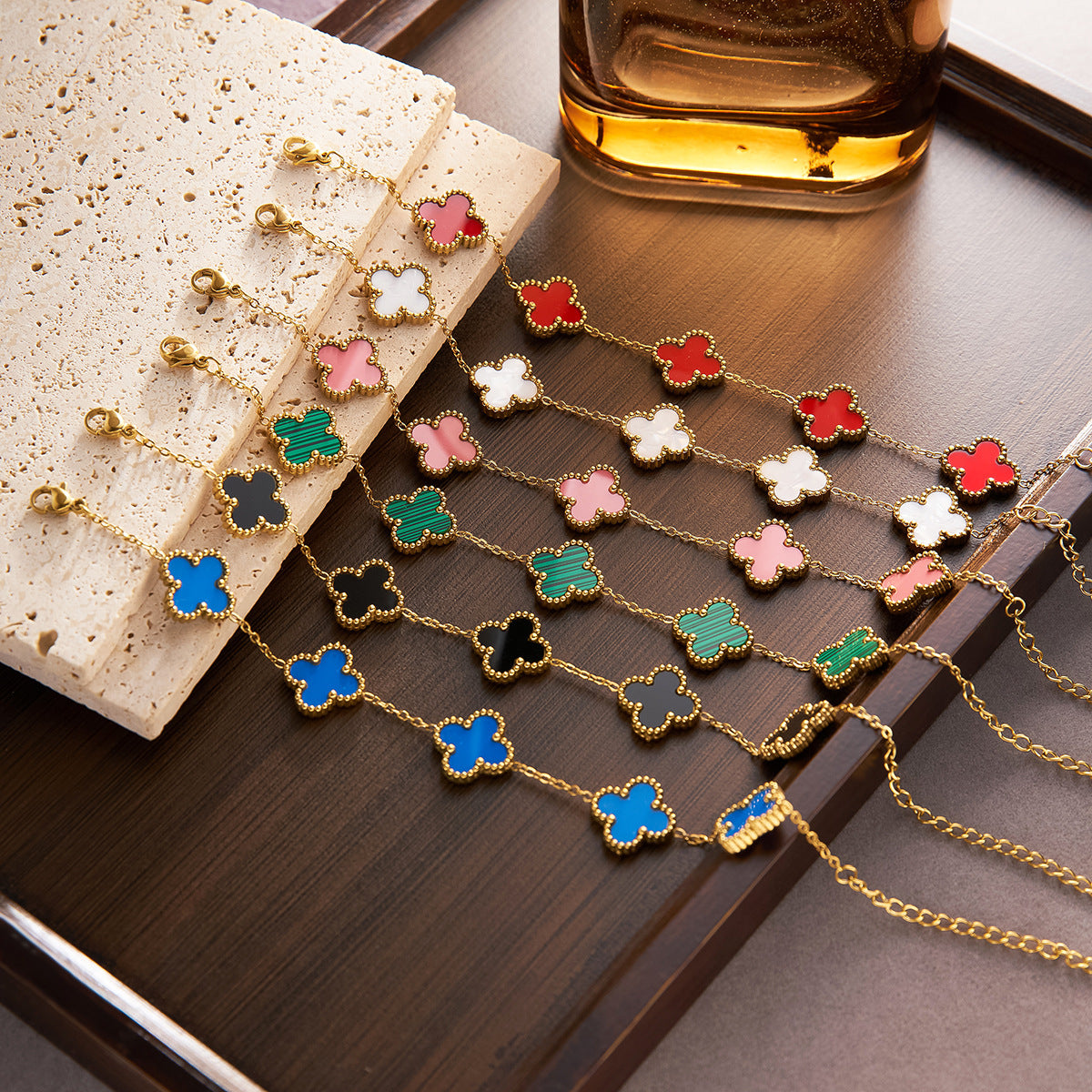 15mm Titanium Steel Double-Sided Four-Leaf Clover Bracelet with White Shell