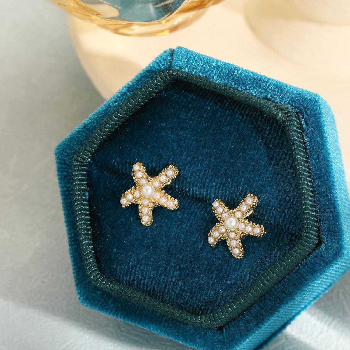 Starfish Pearl Stud Earrings