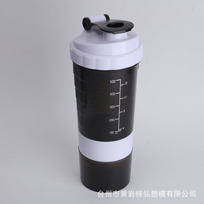 Three-layer compact protein powder shaking cup