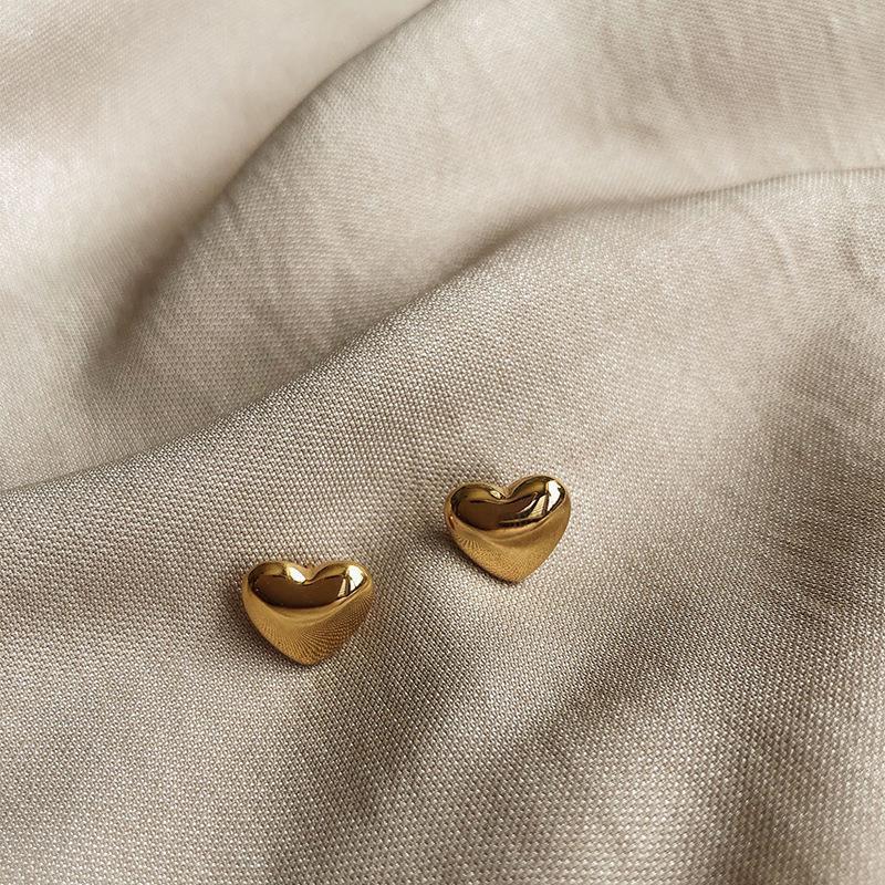 Peach Heart Titanium Steel Stud Earrings — Korean Simple Trendy
