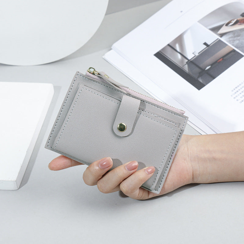 Short wallet woman