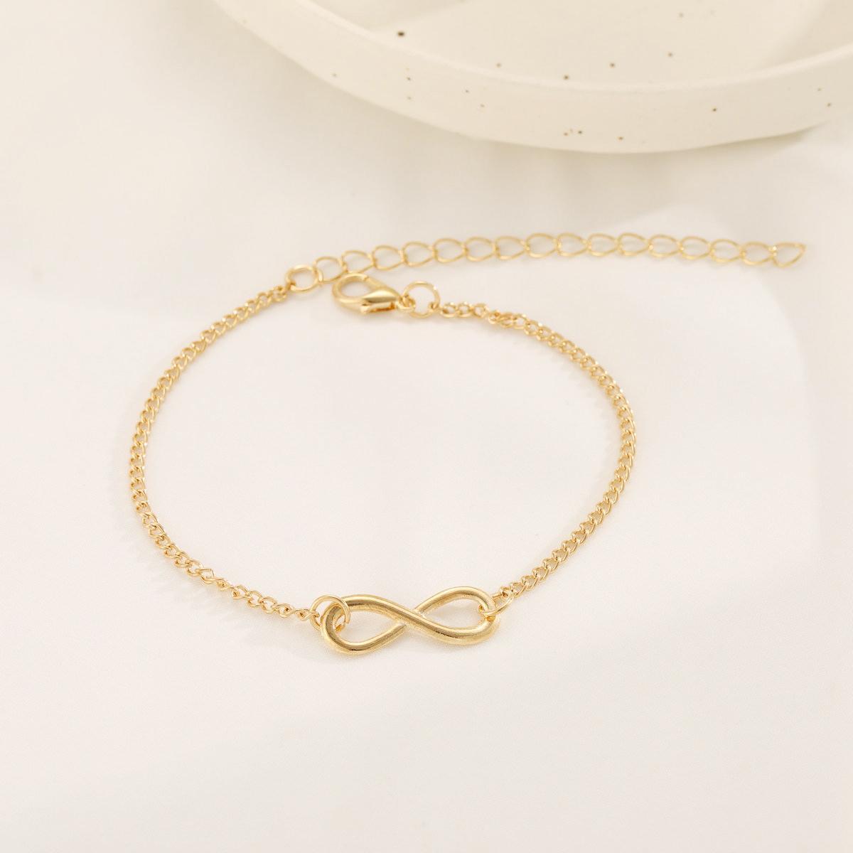 Lucky Number 8 Alloy Bracelet