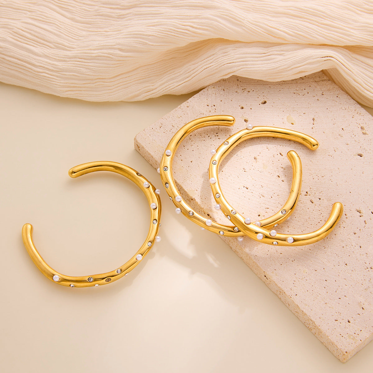 18K Gold Plated Pearl & Diamond Bracelet