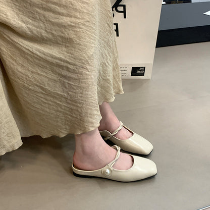 Slippers spring and summer versatile
