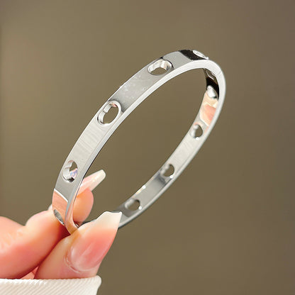 Four-leaf clover gypsy titanium steel bracelet