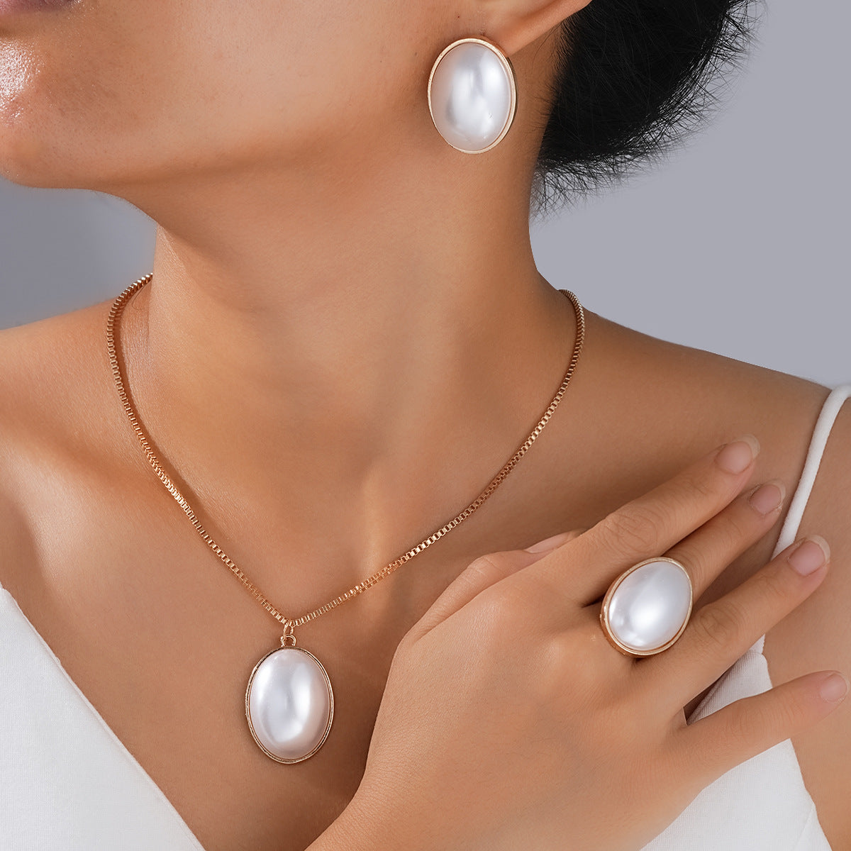 French Retro Oval Pearl Jewelry Set
