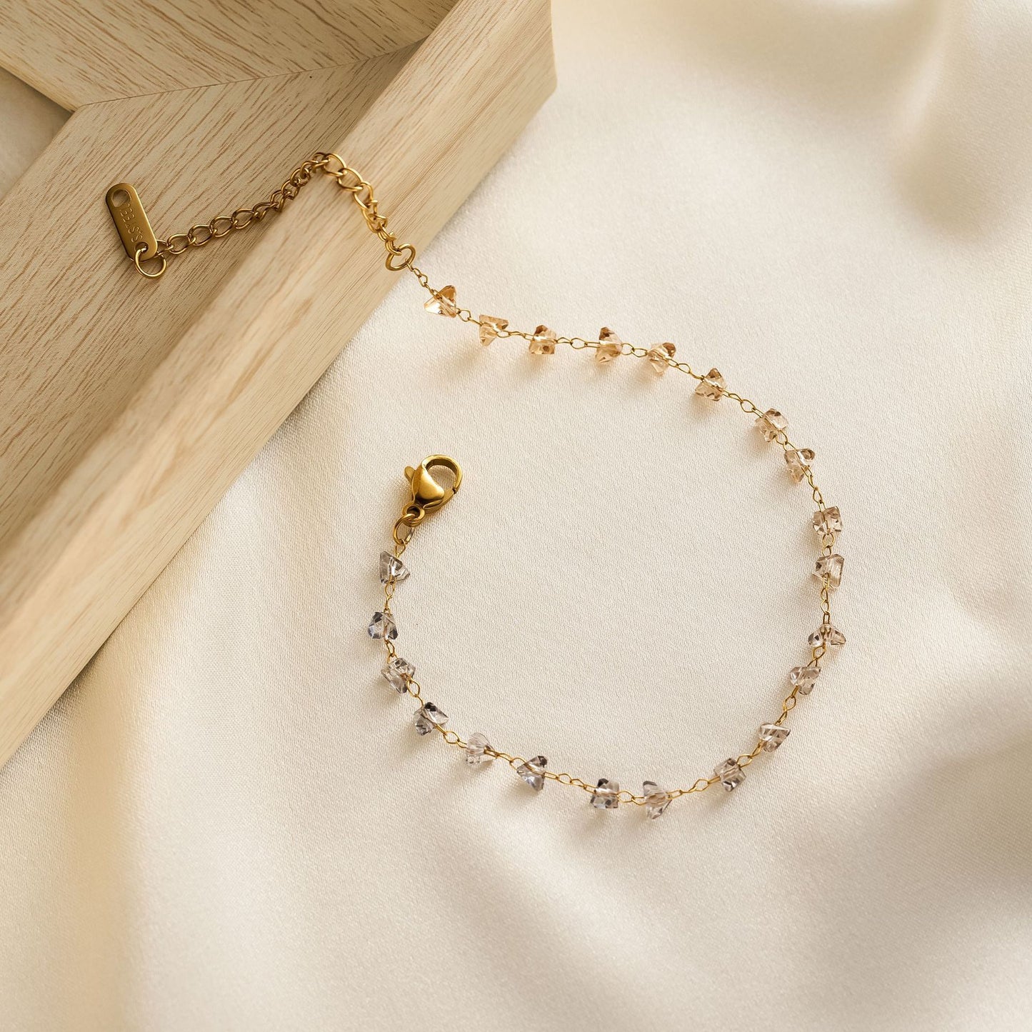 Women's Geometric Irregular Pebble Bracelet — 18K Gold-Plated, Non-Fading