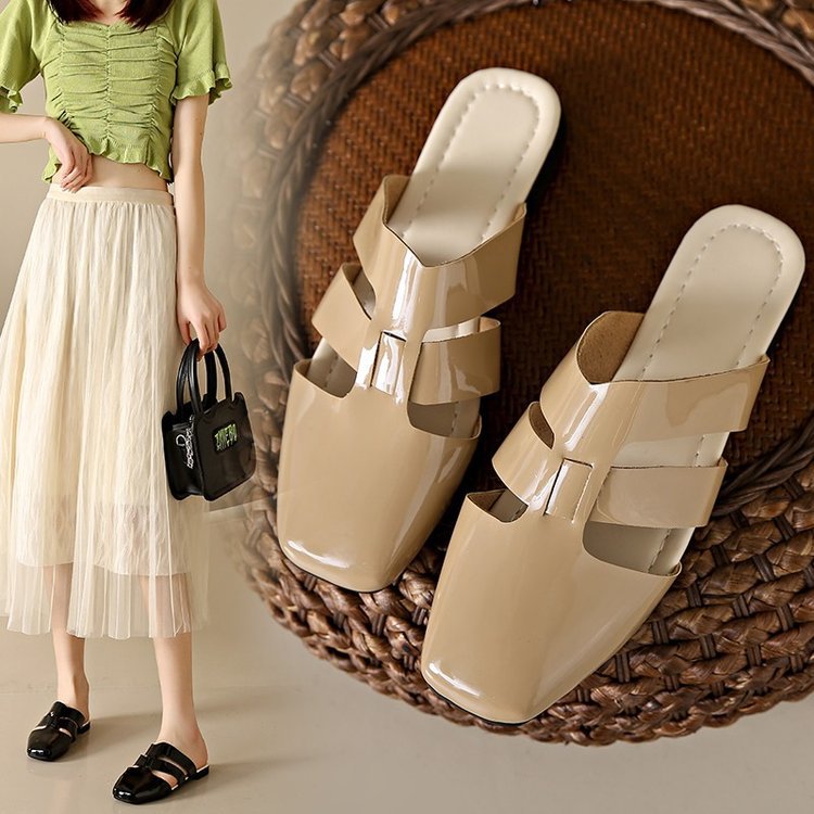 Versatile slippers