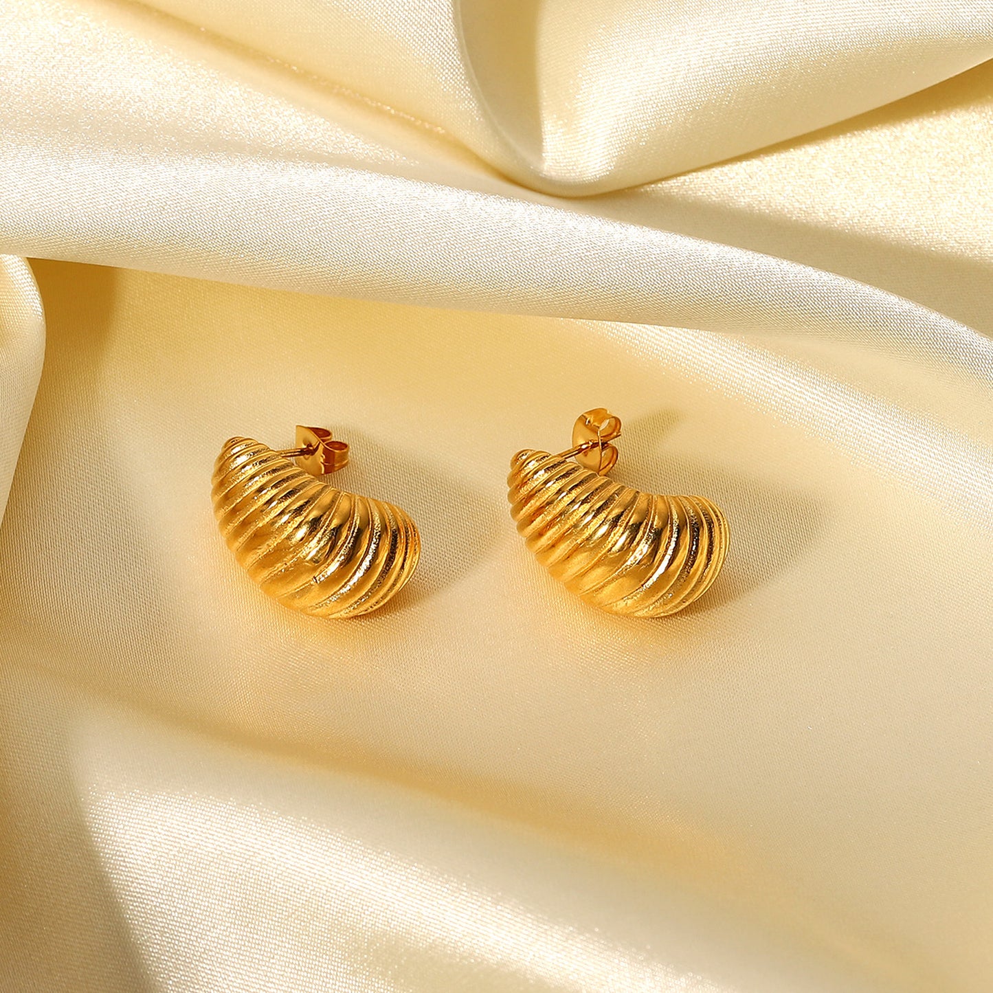 Spiral earrings