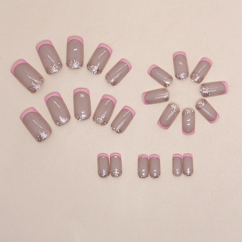 Uñas postizas francesas de longitud media cuadradas en color rosa melocotón 