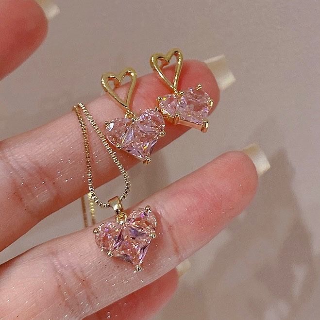 Barbie Pink Heart Jewelry Set