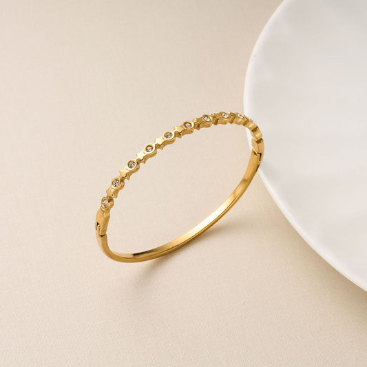 18K Gold Star Bracelet