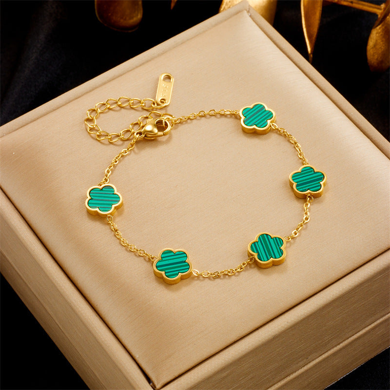 The new titanium steel bracelet is versatile for women