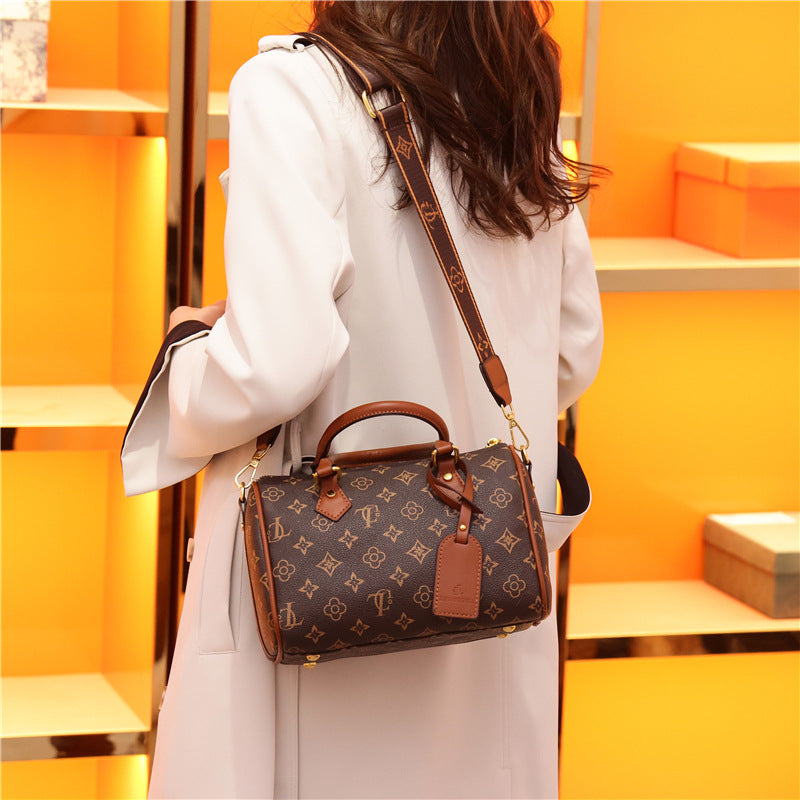 Premium textured messenger bag