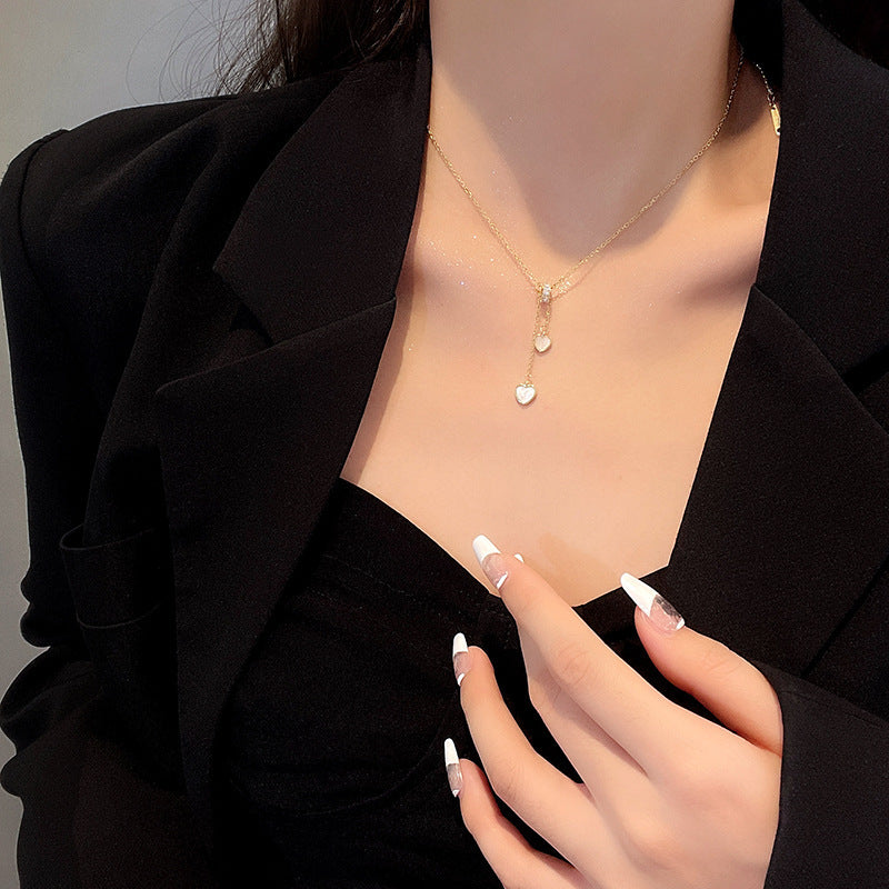 Women's Zircon & White Shell Titanium Steel Collarbone Necklace