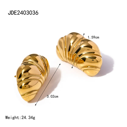 Croissant Texture Earrings