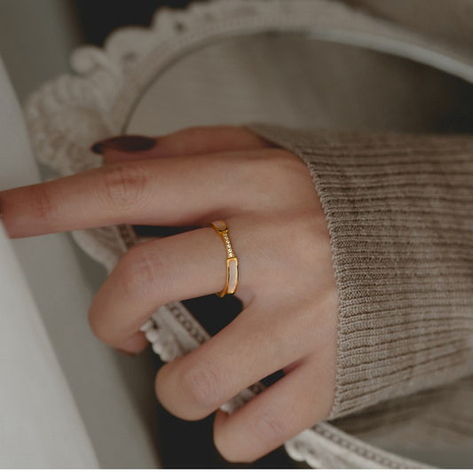 Japanese Minimalist Rose Gold Titanium Steel Mother-of-Pearl Ring