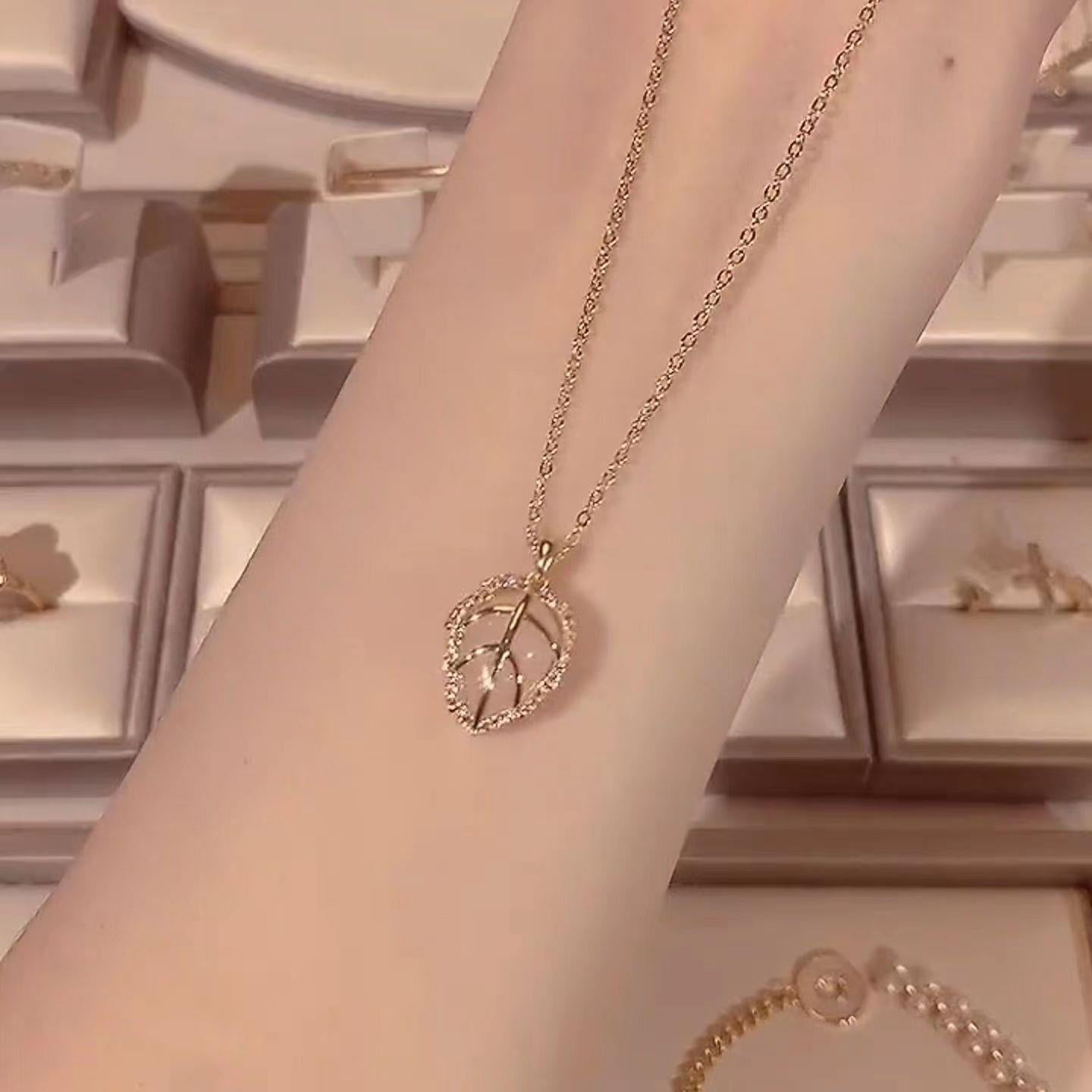 Women's Leaf Opal Titanium Steel Collarbone Necklace — Fade-Resistant Elegant