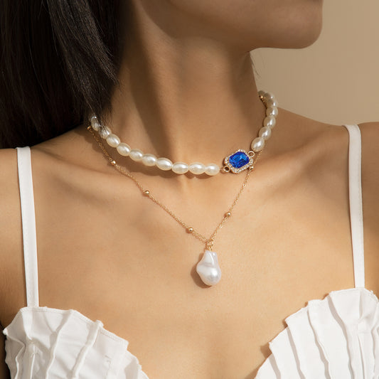 Special-shaped pearl metal necklace