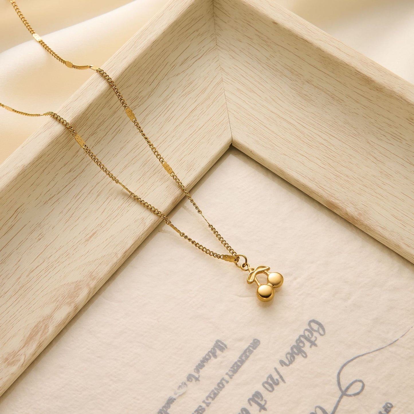 18K Gold Cherry Collarbone Necklace
