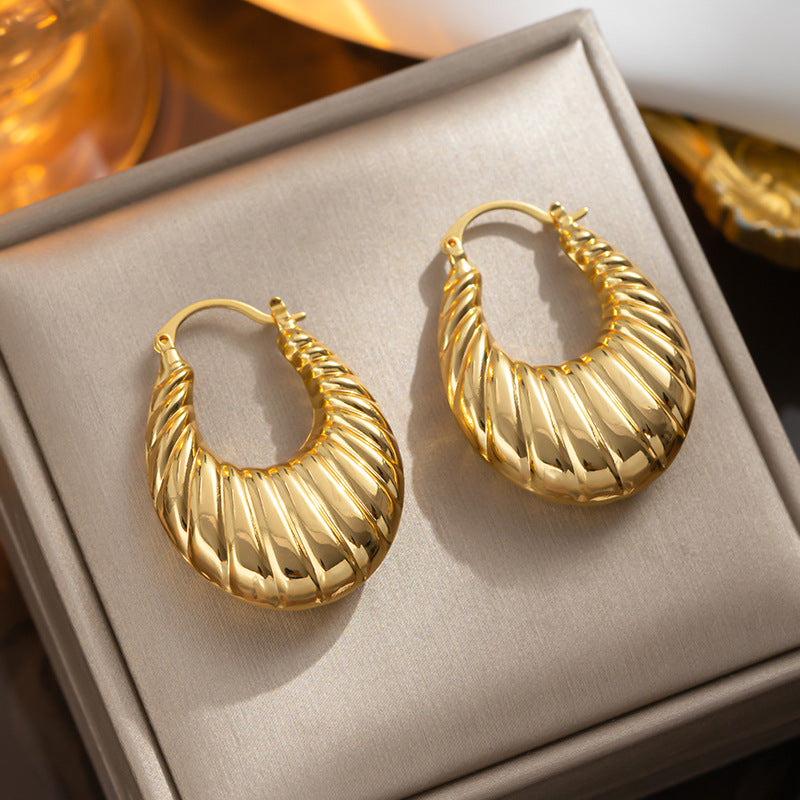 Pendientes de latón vintage ovalados en espiral hueca, chapados en oro de 18 quilates 