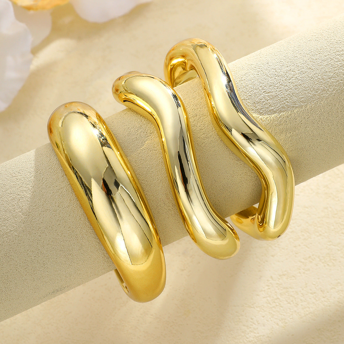 Geometric Twist Bracelet 3-Piece Set