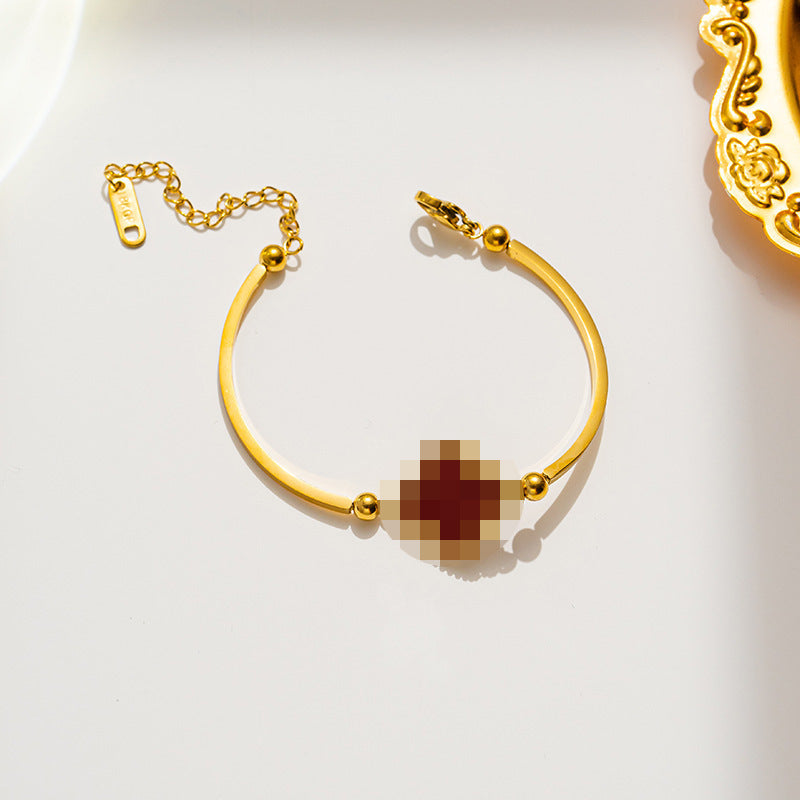 Titanium Steel Four-Leaf Clover Pendant Bracelet — Elegant Women's Minimalist Design