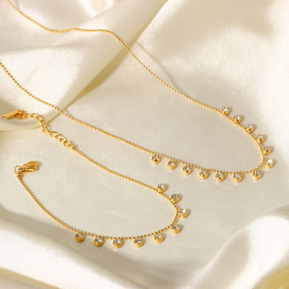 Collar de acero inoxidable con circonitas blancas 