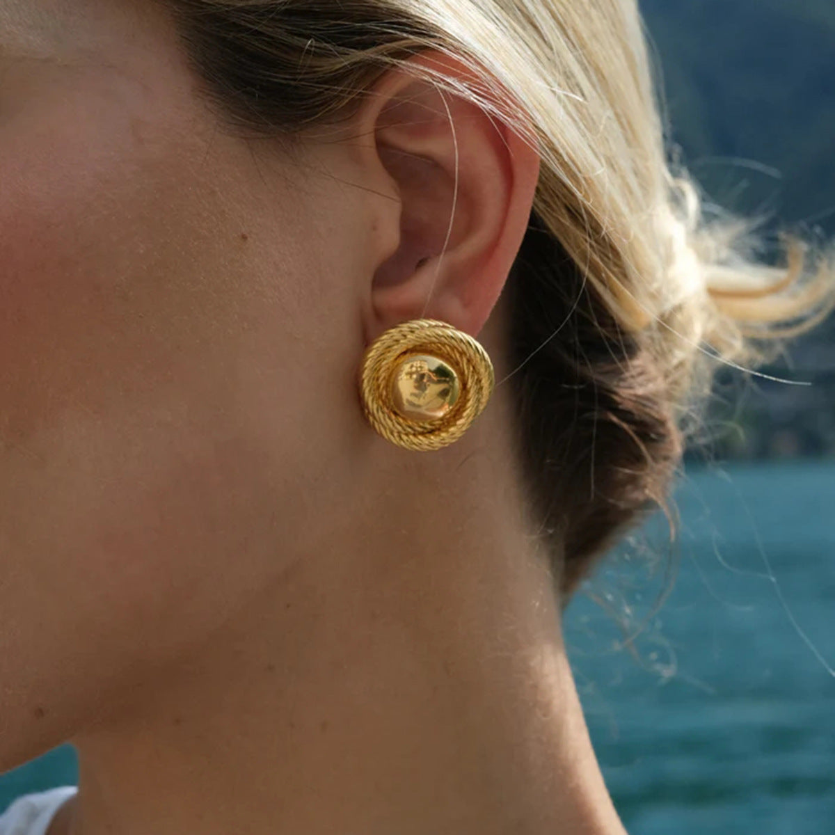 Threaded Round Earrings