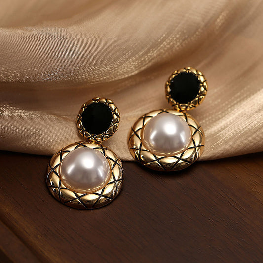 Pendientes vintage dorados texturizados con fragancia de viento de primera calidad 