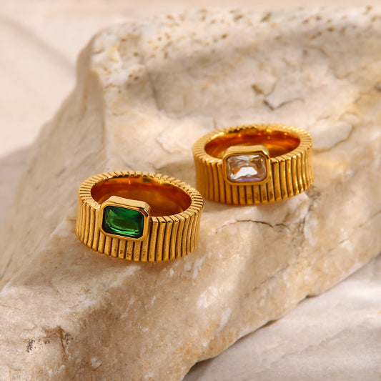 Ribbed Zirconia Ring