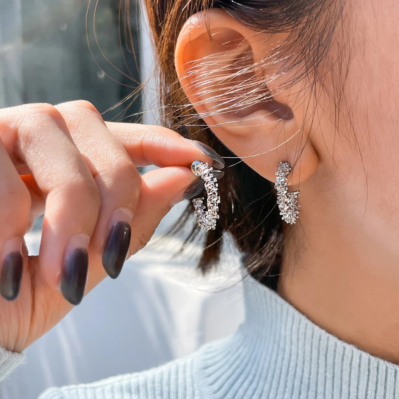 Pendientes de aro personalizados con la letra C 