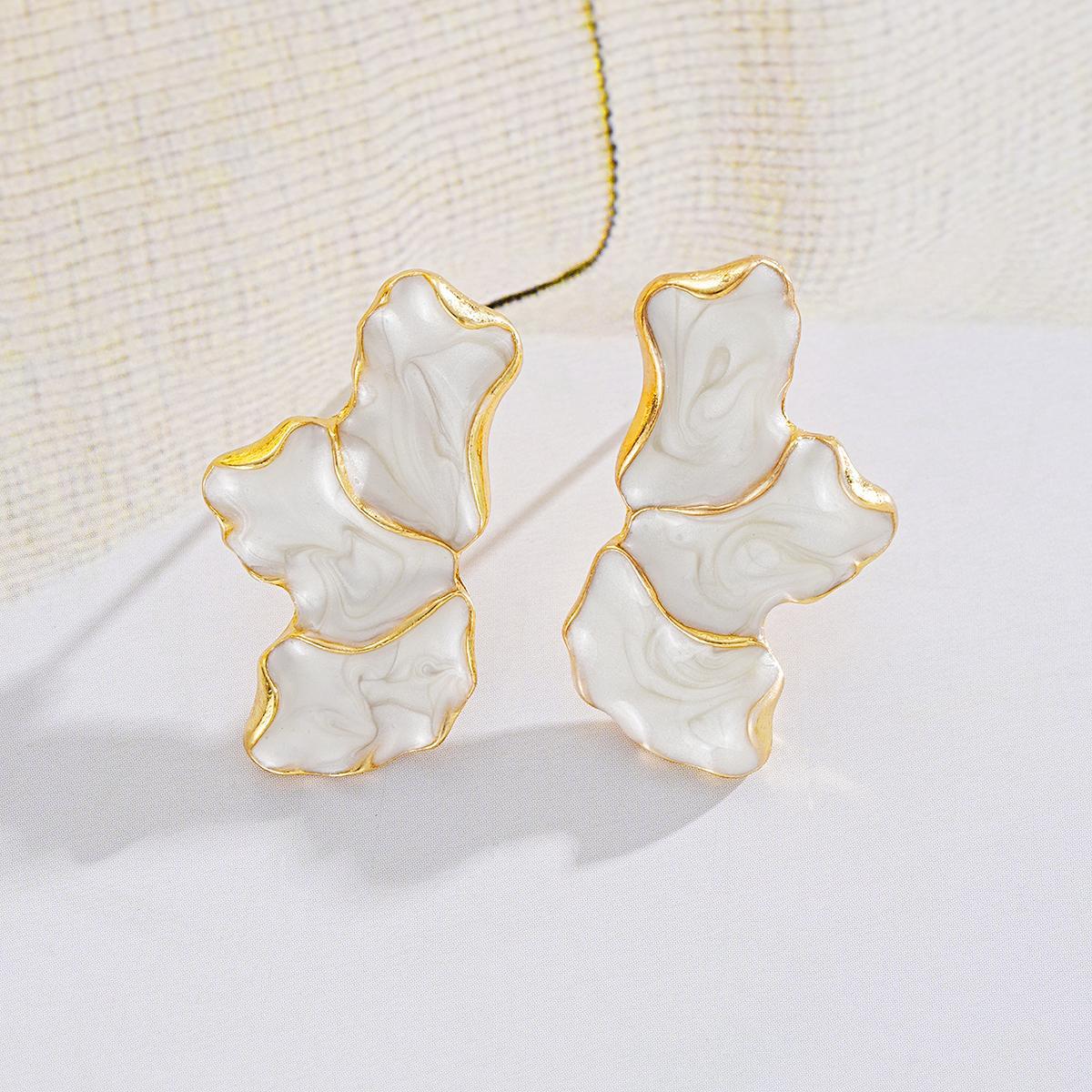 Maple Leaf Petal Drop Earrings
