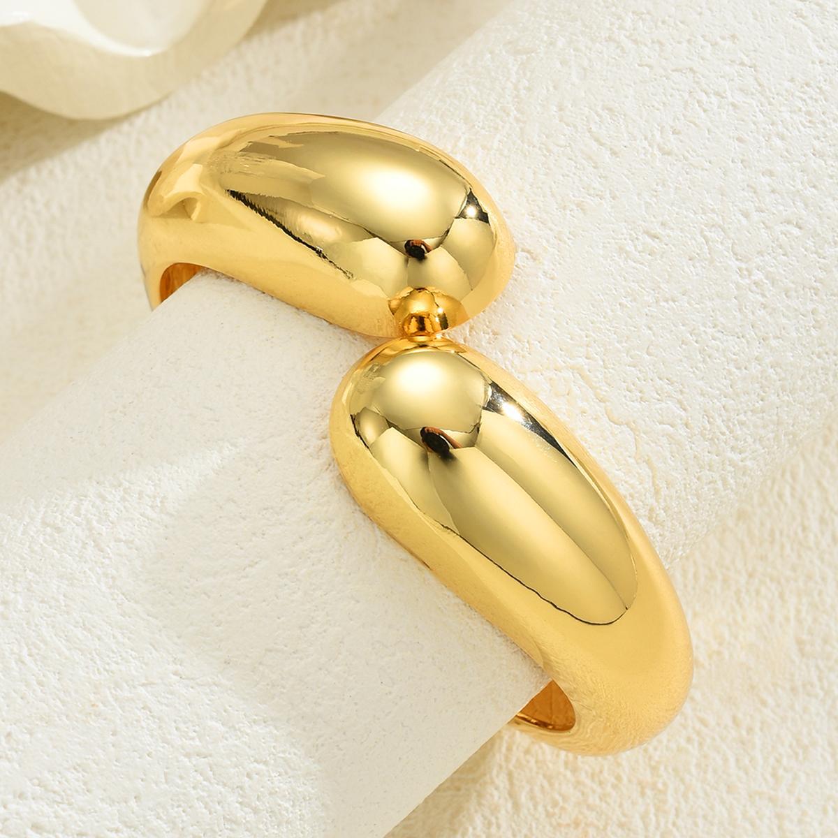 Wide-Brim Mirror Opening Bracelet