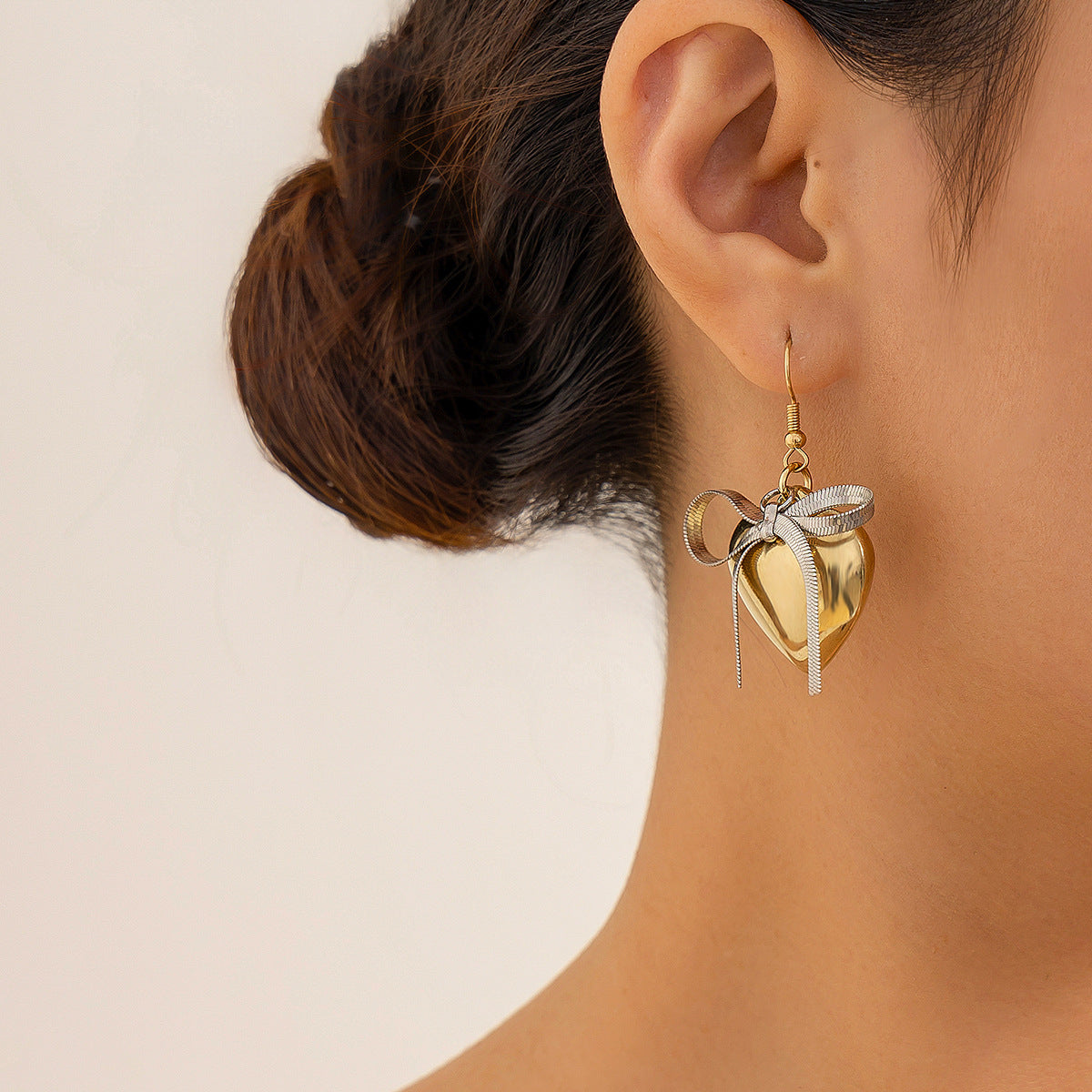 Contrast color love butterfly clip stud earrings